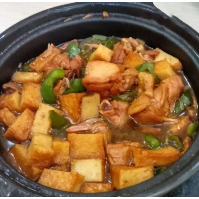 黄焖鸡小份+米+鱼豆腐+饮品